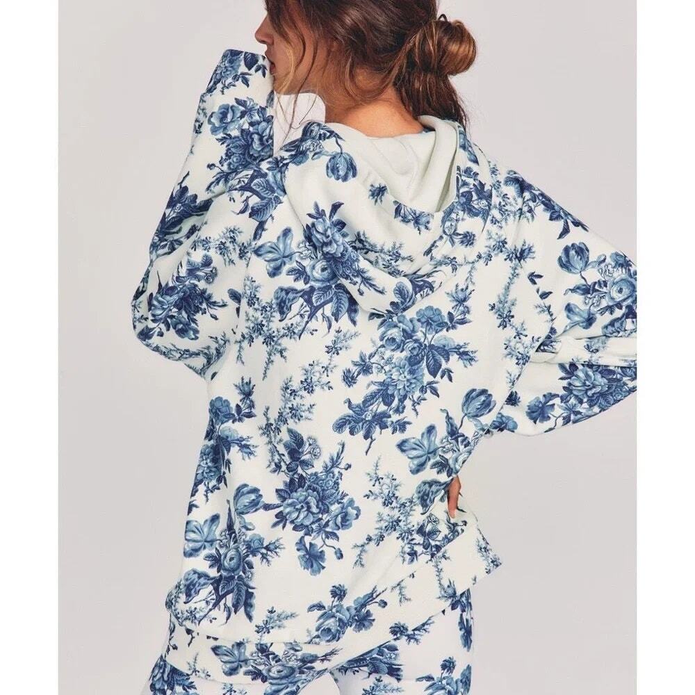 LoveShackFancy x Beach Riot Alicia Floral Hoodie Sweatshirt Blue White Size L - Picture 2 of 16